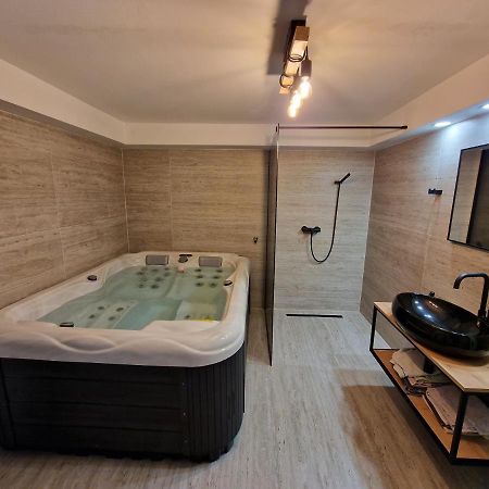 Apartment Stipe Солин Экстерьер фото